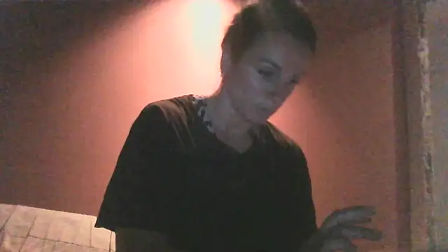 Justnani001 online show from September 18, 8:44 pm