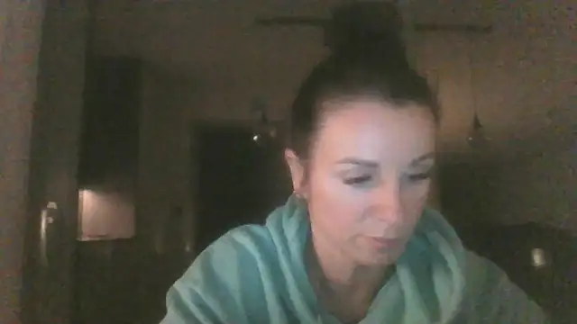 Justnani001 online show from October 11, 6:50 pm