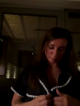 Justnani001 online show from October 21, 9:37 pm