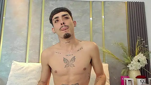 NikoStone  online show from December 3, 4:31 am