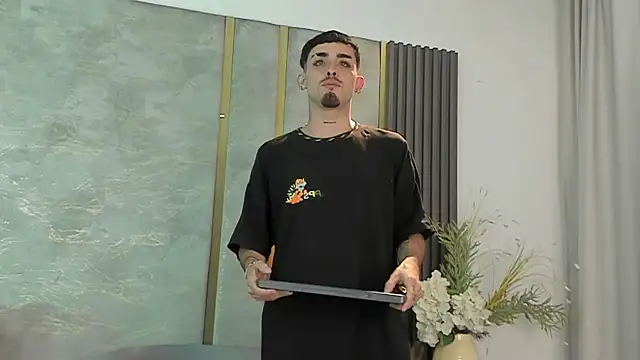 NikoStone  online show from January 15, 4:39 am