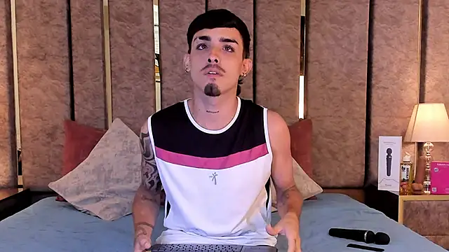 NikoStone  online show from March 28, 2:11 am