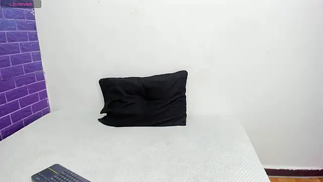 Cora 222 online show from September 12, 11:10 am