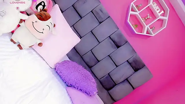 Nauthy girl online show from March 19, 1:04 pm