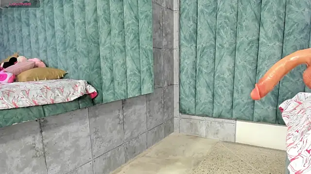 LizzyOlsen online show from October 30, 5:53 am