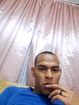 Snapshot of LuciousLyon chatting on March 4, 6:36 pm LuciousLyon online show from March 4, 6:36 pm