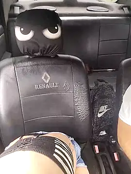 roxyrougee online show from October 3, 4:59 pm