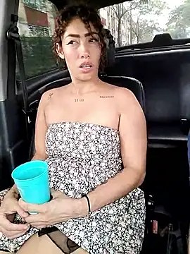 roxyrougee online show from November 15, 4:36 pm