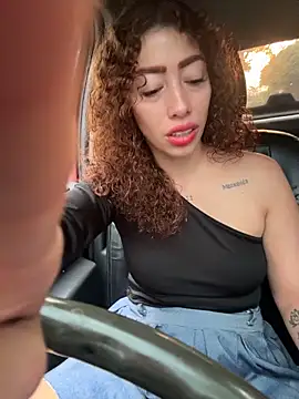 Snapshot of roxyrougee chatting on February 8, 11:46 am roxyrougee online show from February 8, 11:46 am