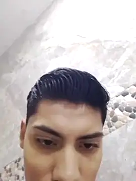 Snapshot of aispuro8505 chatting on October 15, 6:24 am aispuro8505 online show from October 15, 6:24 am
