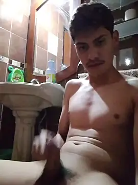 Snapshot of aispuro8505 chatting on March 18, 7:11 am aispuro8505 online show from March 18, 7:11 am