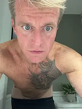 DILFiGuess11 online show from September 11, 5:07 am