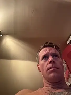 DILFiGuess11 online show from February 11, 7:02 am