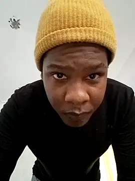 Snapshot of xtraboyy chatting on October 28, 10:08 am xtraboyy online show from October 28, 10:08 am