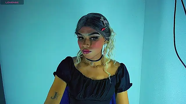 Snapshot of TheBlackwidows chatting on September 22, 7:21 am TheBlackwidows online show from September 22, 7:21 am