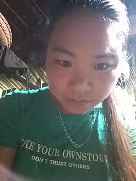 may-squirl online show from September 30, 6:07 am