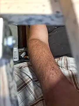 Snapshot of Bush_smusher chatting on September 16, 2:56 am Bush smusher online show from September 16, 2:56 am