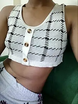 Snapshot of dollyjaan11 chatting on September 27, 3:28 pm dollyjaan11 online show from September 27, 3:28 pm