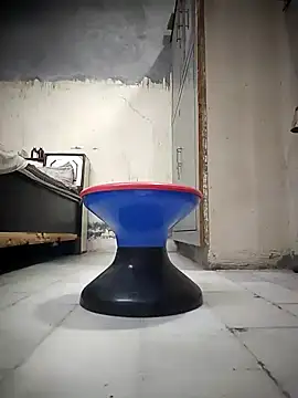 Snapshot of johnysinsr chatting on September 17, 4:25 am johnysinsr online show from September 17, 4:25 am