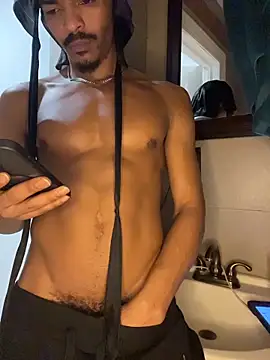 TRILLAHUNG online show from December 15, 9:19 pm