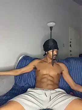 TRILLAHUNG online show from January 15, 11:52 pm