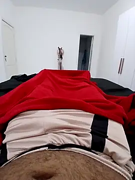 Snapshot of delicio6 chatting on October 21, 11:00 am delicio6 online show from October 21, 11:00 am