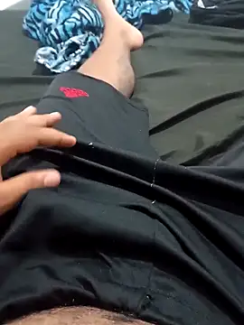 Snapshot of delicio6 chatting on October 28, 2:04 am delicio6 online show from October 28, 2:04 am