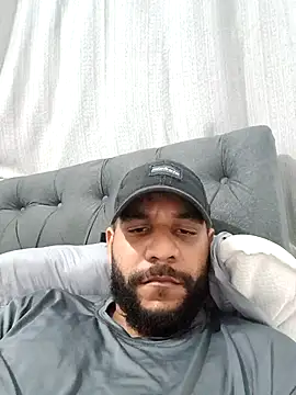 Snapshot of delicio6 chatting on November 1, 2:57 am delicio6 online show from November 1, 2:57 am