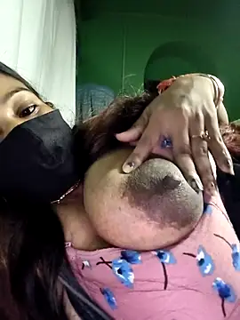 V-hot-swiet online show from November 11, 11:38 pm