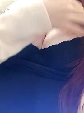 Lillyhana69 online show from May 6, 10:42 am