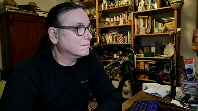 Snapshot of Jack_Beaulieu chatting on December 1, 9:53 pm Jack Beaulieu online show from December 1, 9:53 pm