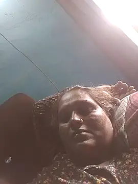 Snapshot of Ishwariya_Hatwal chatting on September 12, 9:31 am Ishwariya Hatwal online show from September 12, 9:31 am