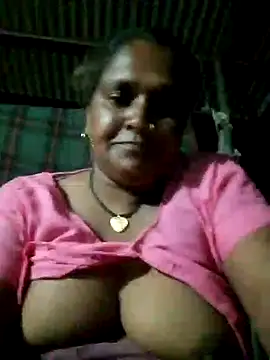Snapshot of Ishwariya_Hatwal chatting on September 14, 3:44 pm Ishwariya Hatwal online show from September 14, 3:44 pm
