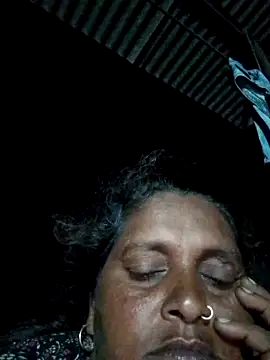 Snapshot of Ishwariya_Hatwal chatting on September 15, 2:39 pm Ishwariya Hatwal online show from September 15, 2:39 pm