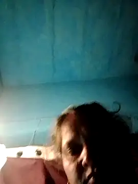 Snapshot of Ishwariya_Hatwal chatting on September 25, 6:22 pm Ishwariya Hatwal online show from September 25, 6:22 pm