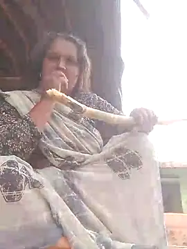 Snapshot of Ishwariya_Hatwal chatting on October 20, 11:54 am Ishwariya Hatwal online show from October 20, 11:54 am