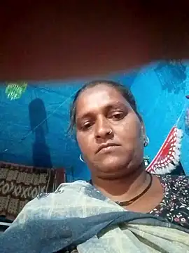 Snapshot of Ishwariya_Hatwal chatting on October 21, 2:34 am Ishwariya Hatwal online show from October 21, 2:34 am