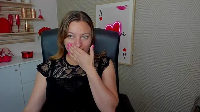 angelaSamt online show from July 6, 5:37 am