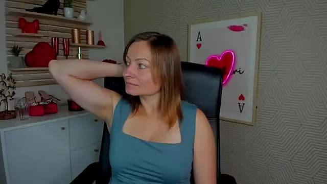 angelaSamt online show from July 9, 5:55 am