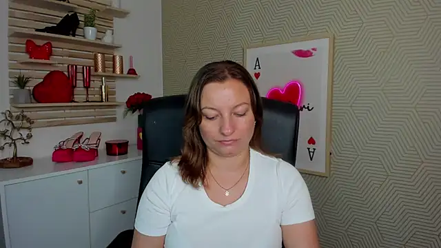 angelaSamt online show from July 15, 5:45 am