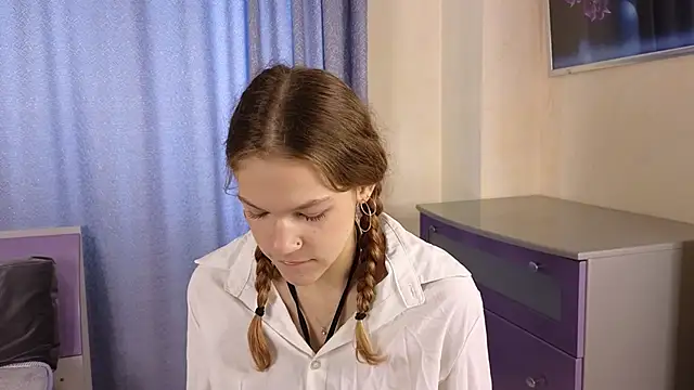 VelvetRisque online show from October 12, 6:23 am