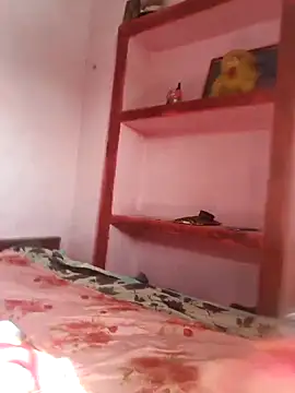 Snapshot of posewith chatting on February 11, 8:19 am posewith online show from February 11, 8:19 am