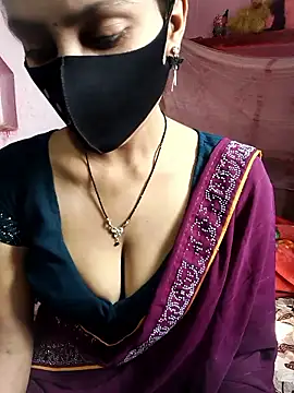 Snapshot of posewith chatting on February 24, 7:28 am posewith online show from February 24, 7:28 am