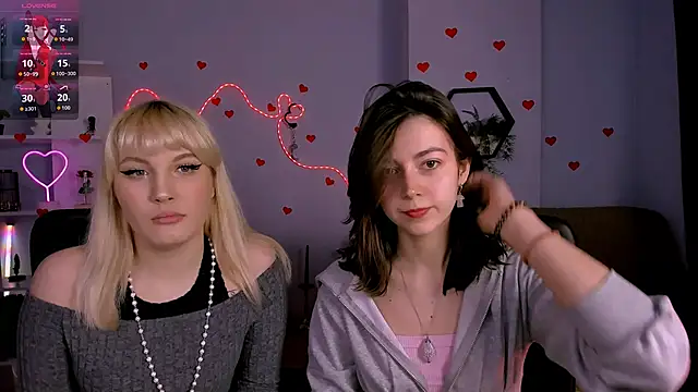 kitniss dreamy online show from March 11, 8:04 pm