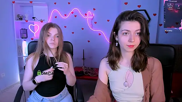 kitniss dreamy online show from June 4, 11:11 pm