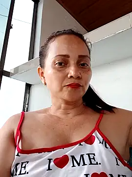 Snapshot of Amanda39 chatting on February 14, 8:05 pm Amanda39 online show from February 14, 8:05 pm