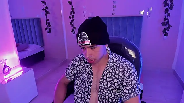 Muscle Scott online show from November 17, 12:33 pm