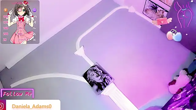 Daniela-AdamsXx online show from October 22, 9:03 pm