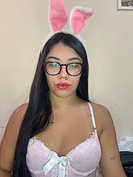 Snapshot of Alexa69xx chatting on April 1, 5:43 pm Alexa69xx online show from April 1, 5:43 pm