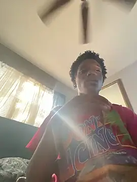 dmmeformerch online show from February 22, 9:02 pm